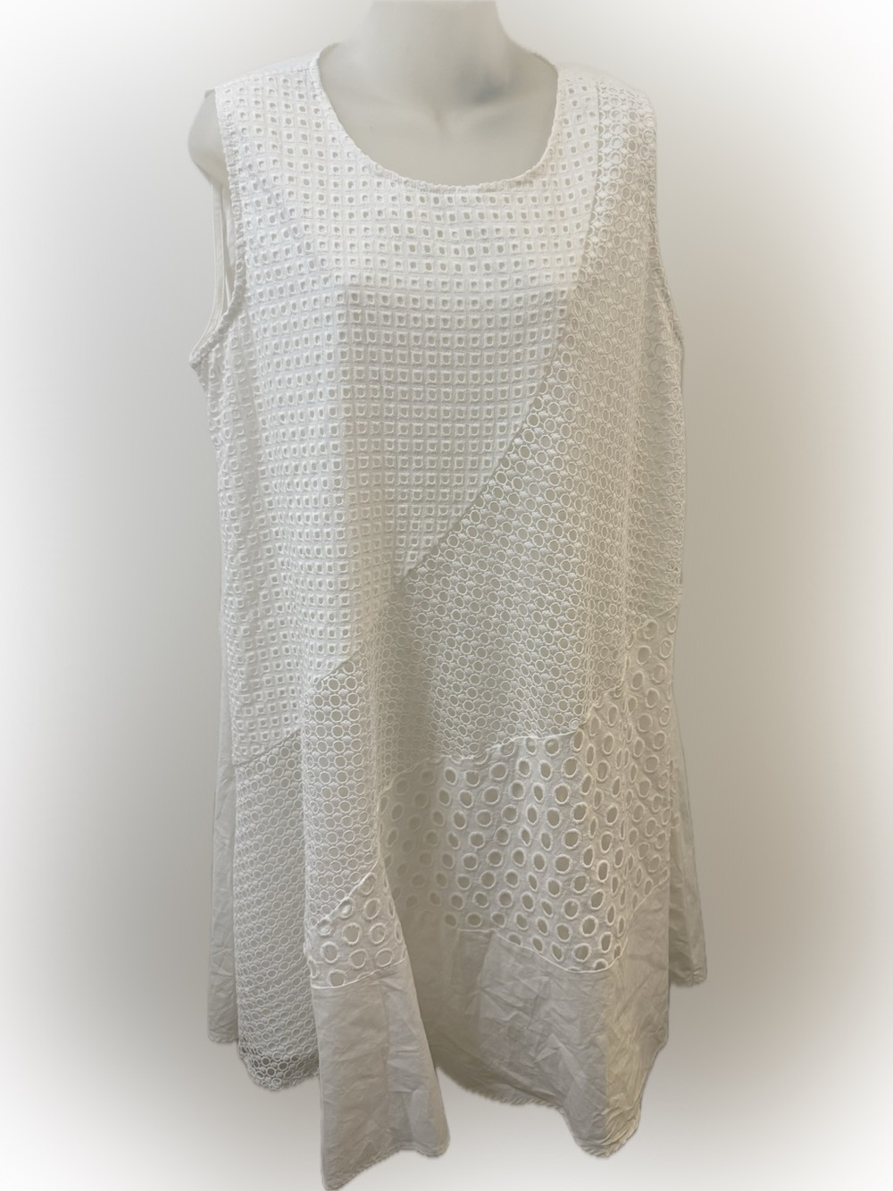 Gracia White Eyelet Layered Sleeveless Dress | Sz  XL